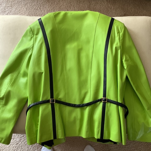Stunning St John light green with navy trim leather jacket - Picture 2 of 2